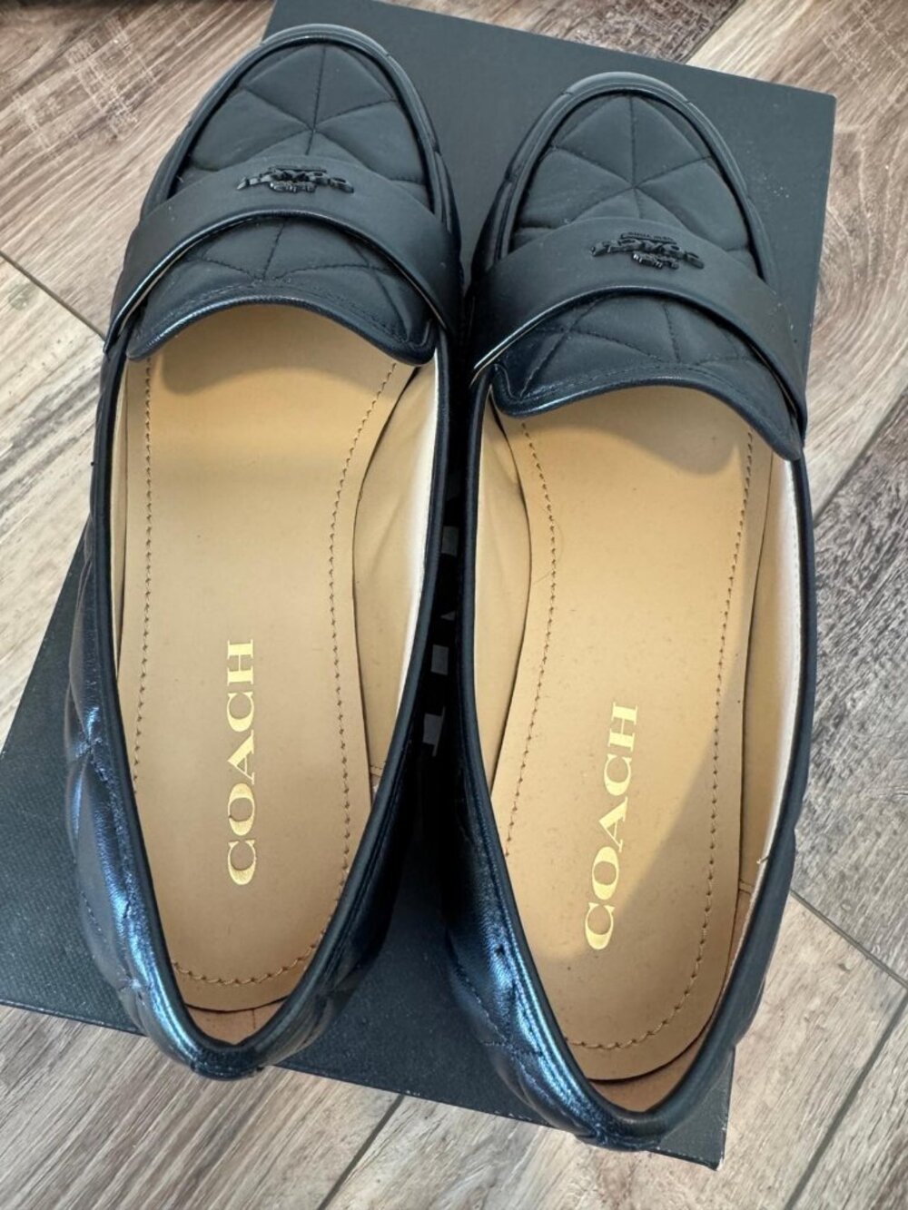 Coach Black Leather Loafer Like New Worn Once Size 8.5 (39) - Picture 8 of 10